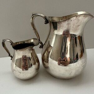 2 Vtg Wm Rogers 817 Silver Plate Footed Beverage Water Pitcher & Cream Pitcher
